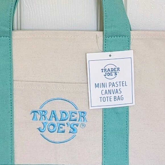 NWT LIMITED RELEASE Trader Joe's Pastel Green Mini Canvas Tote Bag 🛍️ - Picture 2 of 3